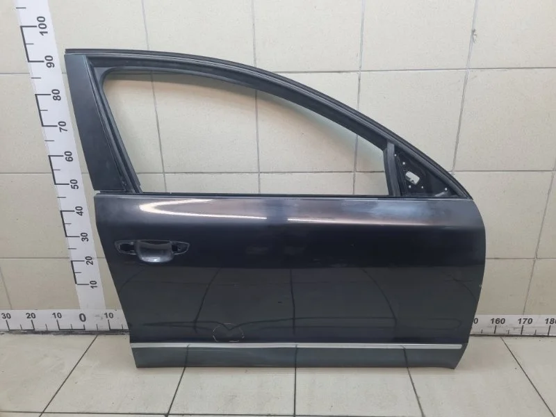 Дверь Skoda Superb 2013 3T0831056 2 1.8 CDAB AT, передняя правая