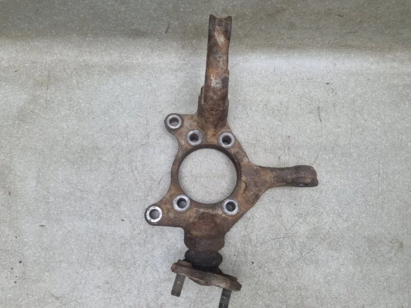 Кулак поворотный Toyota Corolla 2006 4321112460 СЕДАН 1.6 1ZR MT, передний правый