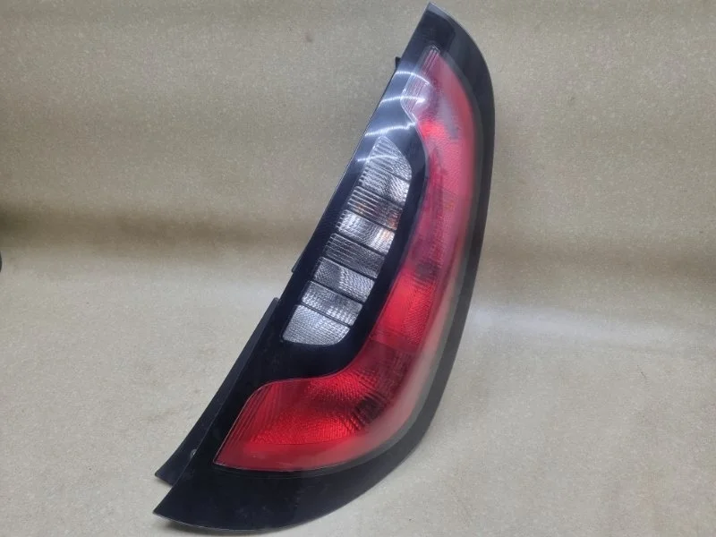 Фонарь Kia Soul 2014 92402B2020 2 1.6 G4FG MT, задний правый