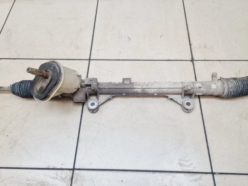 Рейка рулевая Renault Fluence 2010 490010058R 1.6 K4MV838 MT
