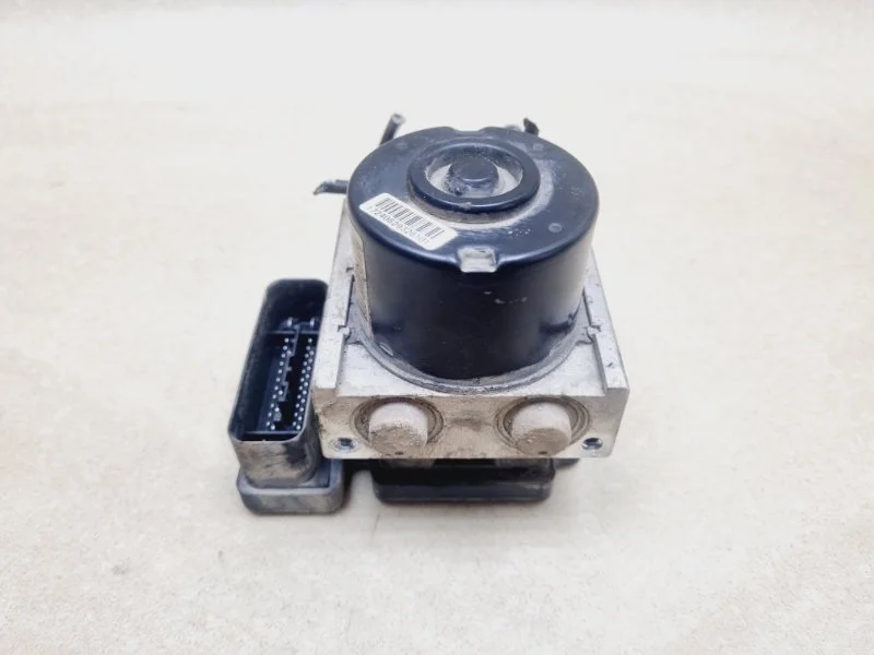 Блок ABS Renault Fluence 2010 476606747R 1.6 K4MV838 MT