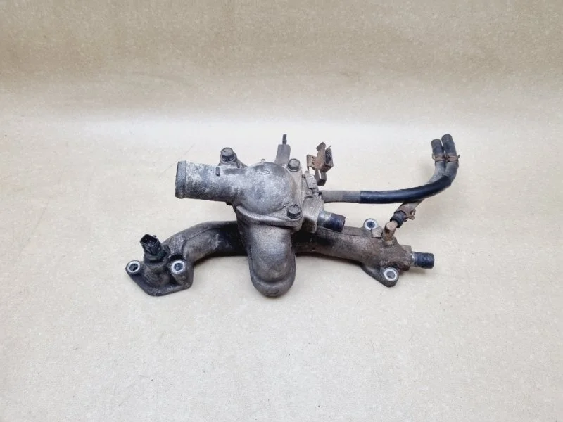 Корпус термостата Hyundai Santa Fe 2003 2562037350 1 2.7 G6BA AT