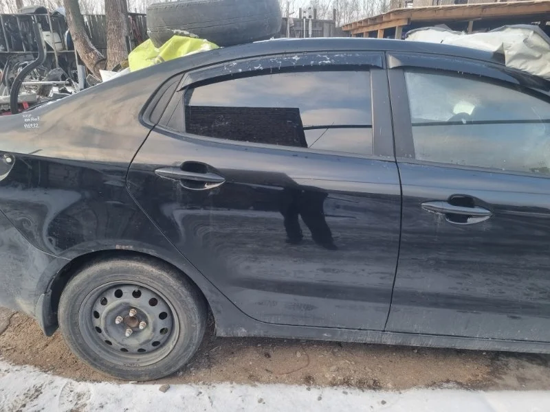 Дверь Kia Rio 2014 770044Y000 3 1.4 G4FA MT, задняя правая