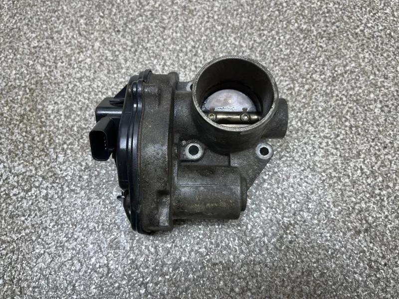 Дроссельная заслонка Ford Fusion 2007 1505642 1.4 FXJA