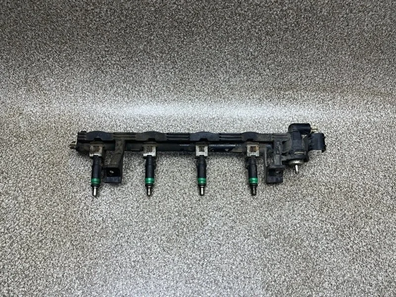 Топливная рейка (рампа) Ford Fusion 2007 1429840 1.4 FXJA