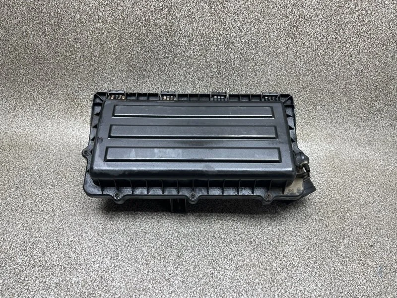 Корпус воздушного фильтра Skoda Octavia 2012 036129611CM A5 1.4 BUD MT