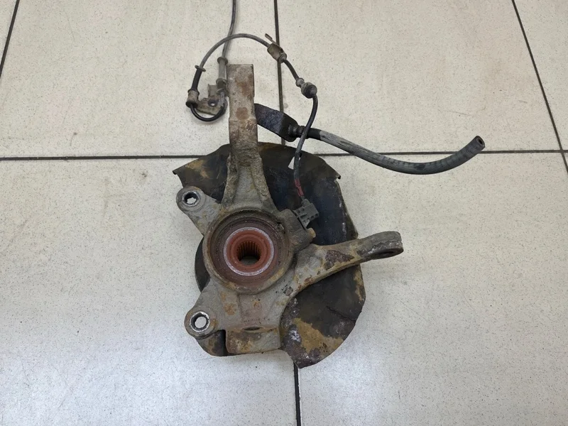 Кулак поворотный Kia Rio 2012 517160U000 3 1.6 G4FC MT, передний правый