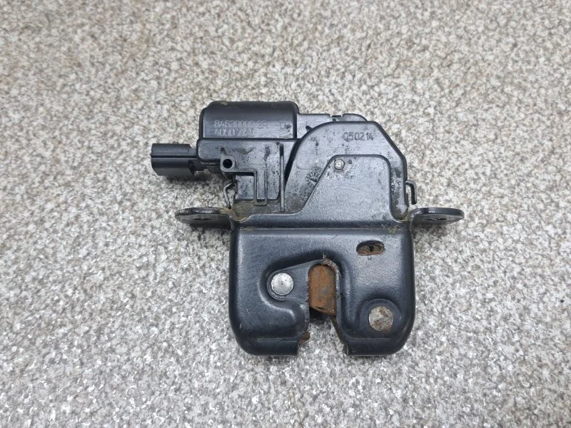 Замок багажника Renault Scenic 2014 846300003R 3 1.5 K9K636