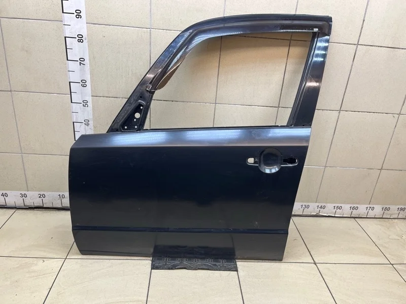 Дверь Suzuki Sx4 2009 6800279J00 1.6 M16A AT, передняя левая
