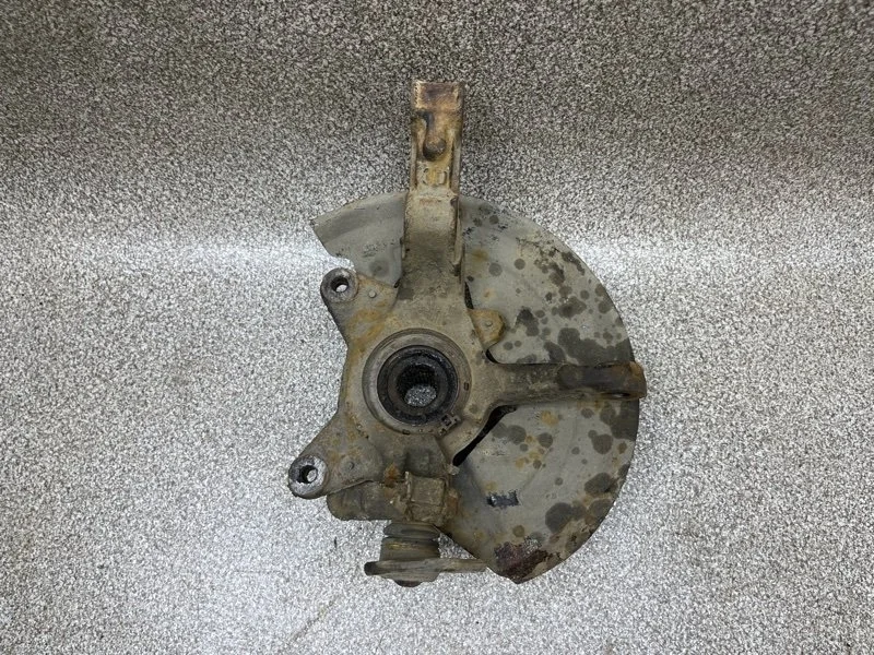 Кулак поворотный Renault Kangoo 2011 8200755590 2 1.6 K7M750, передний правый