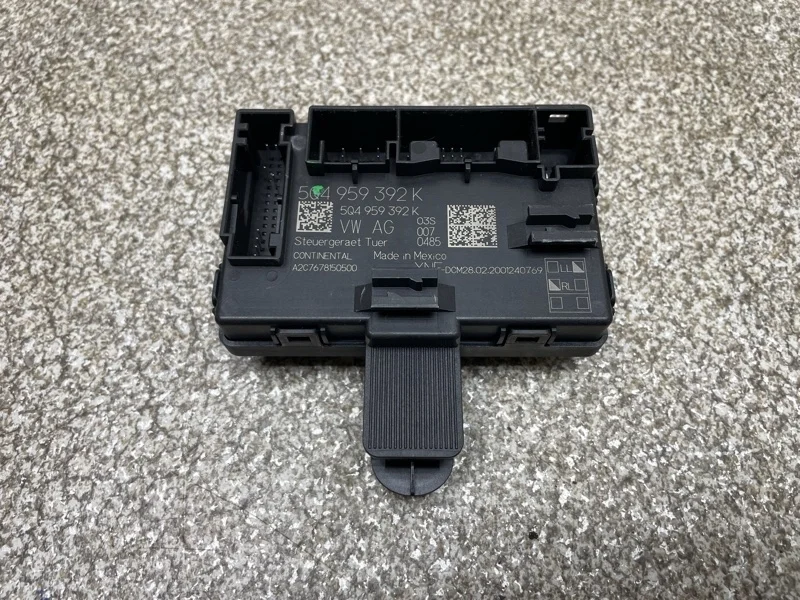 Блок управления дверьми Volkswagen Tiguan 2020 5Q4959392K USA 2.0 DGUA 8AT