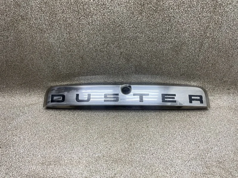 Накладка багажника Renault Duster 2014 848106714R 1.6 K4MA690 MT