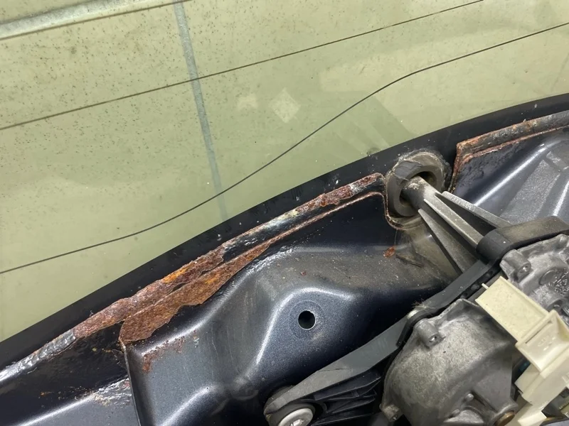 Крышка багажника Renault Sandero 2011 8201056478 1.4 K7J710
