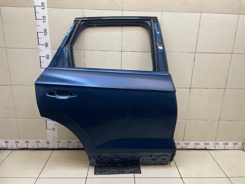 Дверь Volkswagen Touareg 2018 760833052B 3 3.0 DCBE, задняя правая