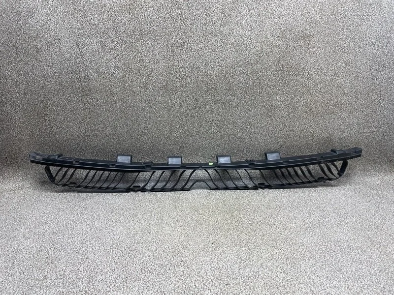 Кронштейн бампера Volkswagen Touareg 2019 760807863 3 3.0, задний