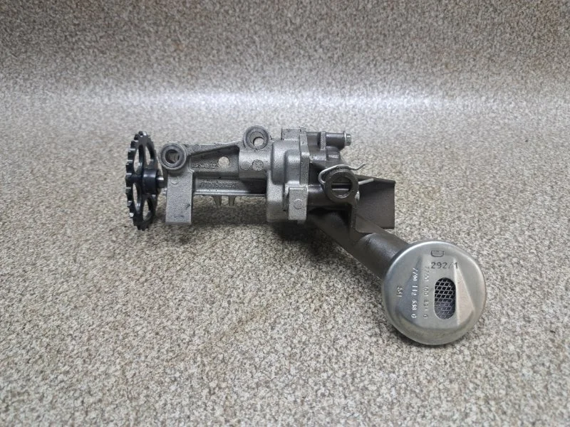 Насос масляный Renault Duster 2012 150100565R 2.0 F4R400 МТ