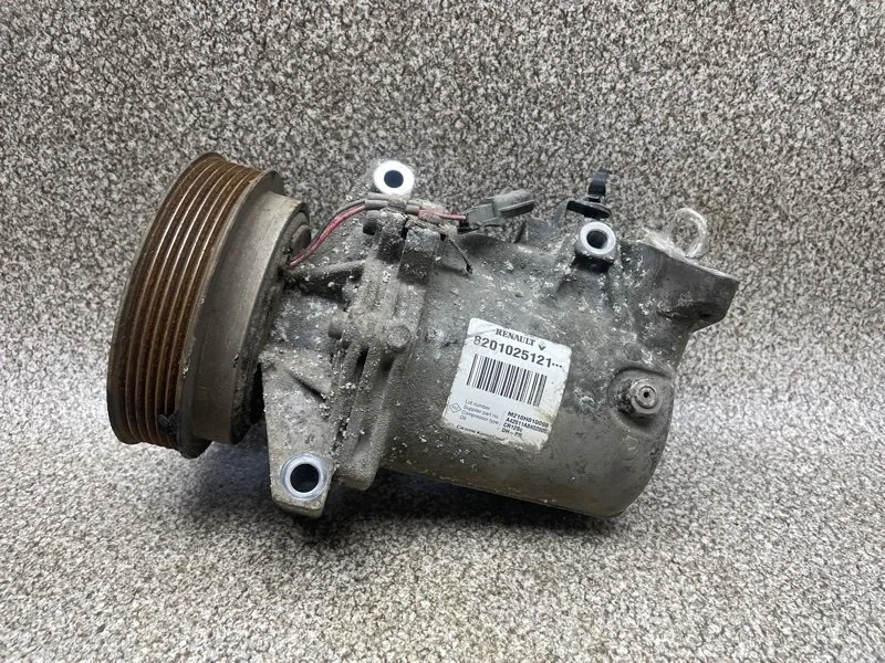 Компрессор кондиционера Renault Megane 2010 8201025121 3 1.6 K4M838 MT