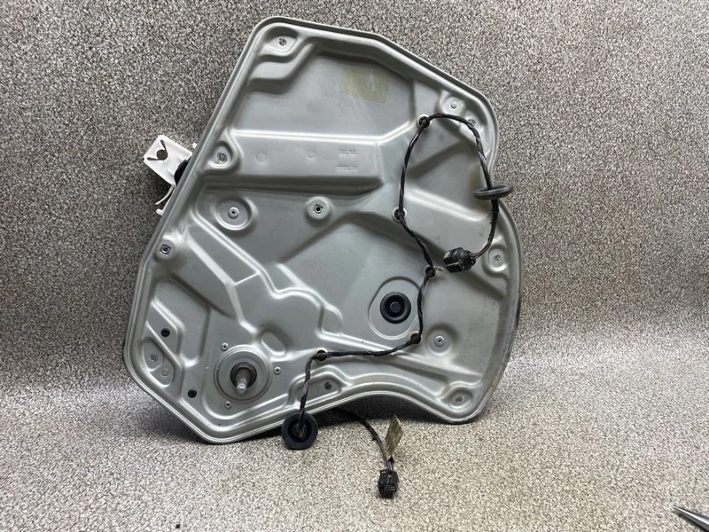 Стеклоподъемник Skoda Octavia 2012 1Z0839656 A5 1.4 BUD MT, задний правый