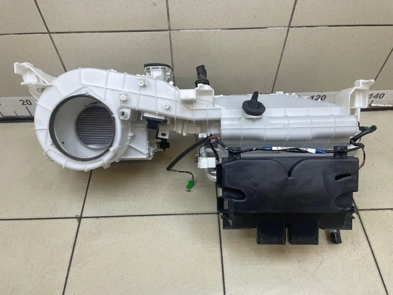 Корпус отопителя Suzuki Grand Vitara 2008 7410064J96 J20A