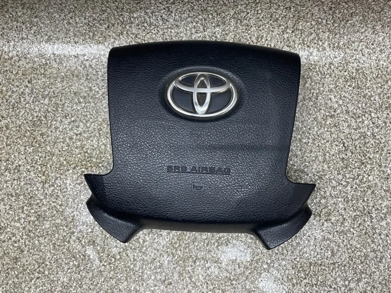 Подушка безопасности Toyota Land Cruiser 2008 4513060380C0 J200 1VDF 4.5 AT