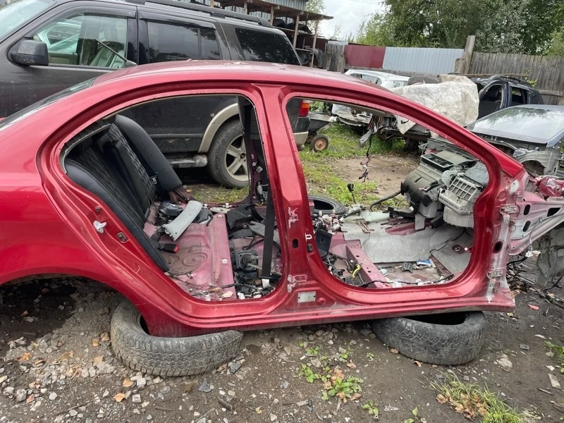 Порог со стойкой Mitsubishi Lancer 2007 5253D632 2.0 4B11 2WD AT, правый