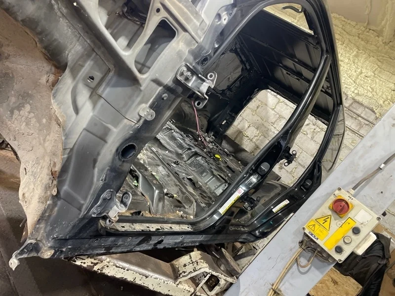 Порог со стойкой Toyota Land Cruiser 2008 6140260060 J200 1VDF 4.5 AT, левый