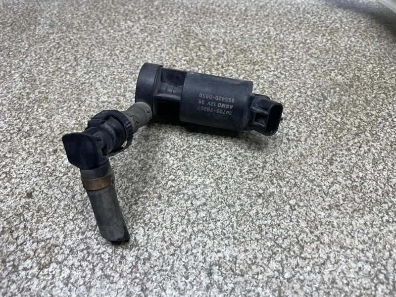 Насос омывателя Toyota Land Cruiser 2008 8528030040 J200 1VDF 4.5 AT
