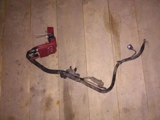 Б.у. клемма аккумулятора MITSUBISHI LANCER CY4A MITSUBISHI LANCER CY4A