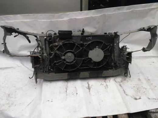 Б.у. датчик удара TOYOTA AVENSIS AZT250 TOYOTA AVENSIS AZT250