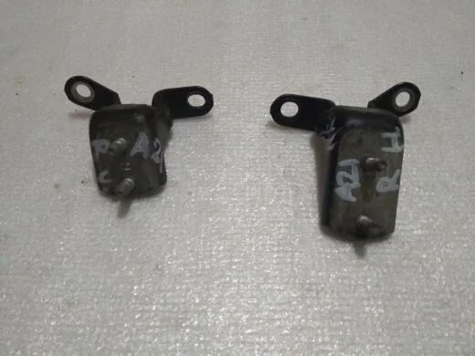 Б.у. петля двери TOYOTA RAV4 ACA20 TOYOTA RAV4 ACA20