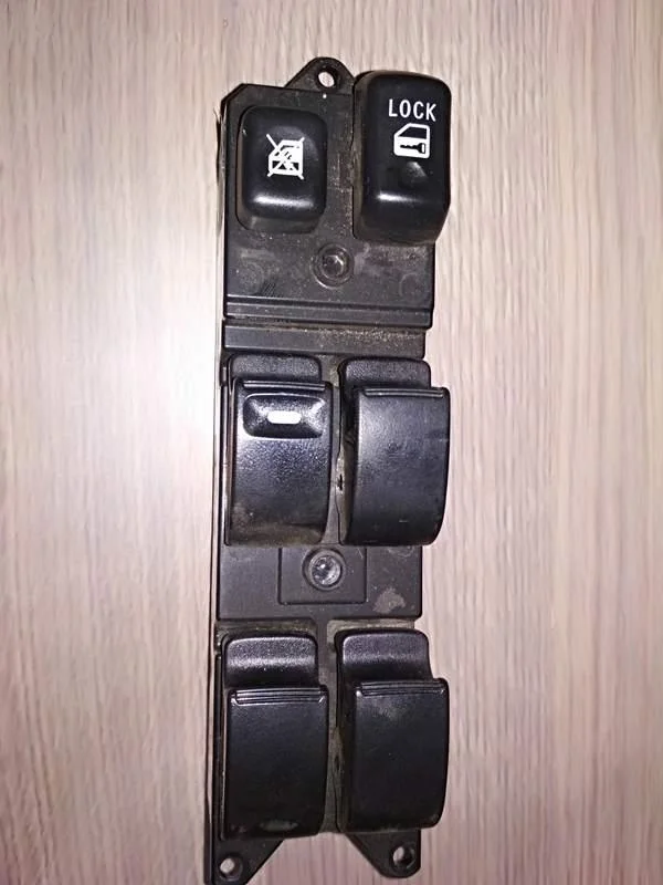 Б.у. блок управления стеклоподъемником MITSUBISHI OUTLANDER XL CW5W MITSUBISHI OUTLANDER XL CW5W