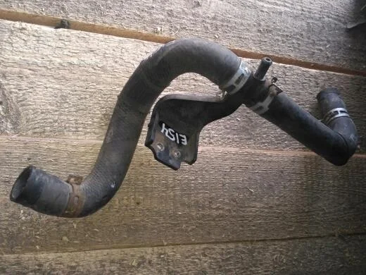 Б.у. патрубок радиатора TOYOTA COROLLA ZRE151 TOYOTA COROLLA ZRE151