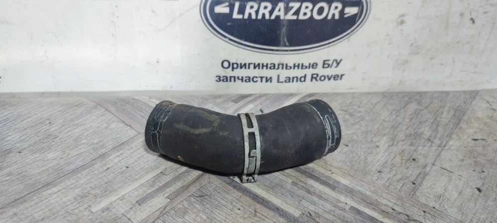 Патрубок системы охлаждения Land Rover Range Rover Sport I рестайлинг (2009—2013)