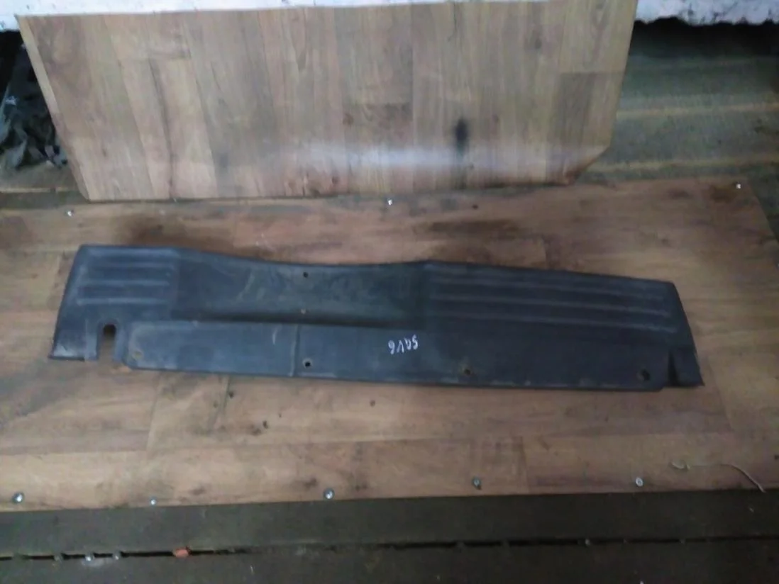 Б.у. накладка заднего бампера SUZUKI  XL7 JA627 SUZUKI XL7 JA627