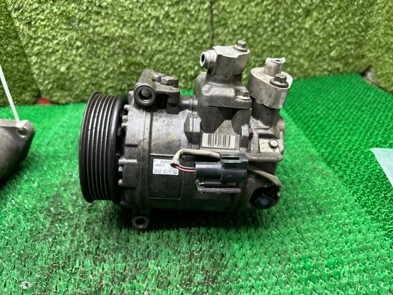 Компрессор кондиционера Land Rover Range Rover LR012593 428PS