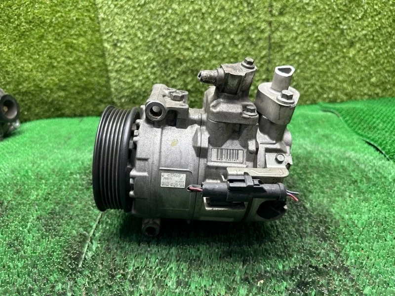 Компрессор кондиционера Land Rover Range Rover 2002-2010 LR012593