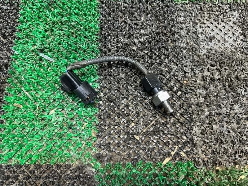 Датчик давления топлива Lexus Is Gs Crown Mark X 2005-2011 8945830010 2.5 3.0 3.5