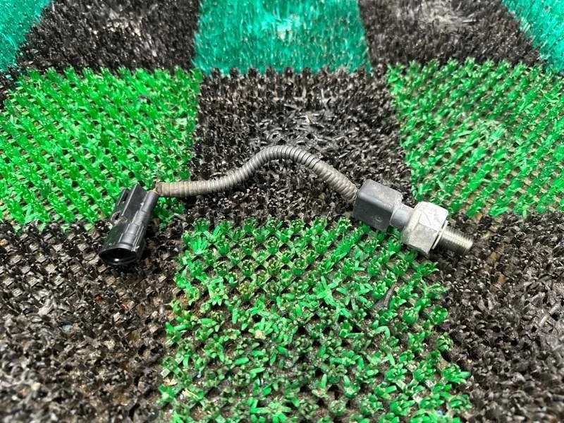 Датчик давления топлива Lexus Is Gs Crown Mark X 2005-2011 8945830010 2.5 3.0 3.5