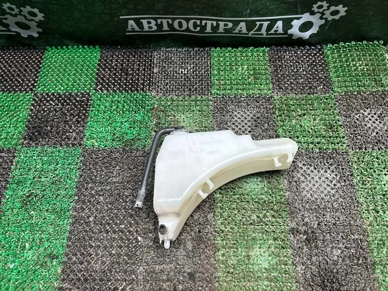 Бачок расширительный Lexus Rx 2008-2015 1647031110