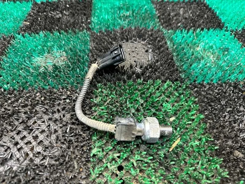 Датчик давления топлива Lexus Is Gs Crown Mark X 2005-2011 8945830010 2.5 3.0 3.5