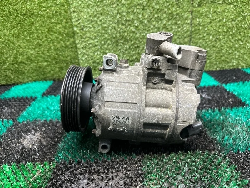 Компрессор кондиционера Volkswagen 2005-2010 1K0820803N