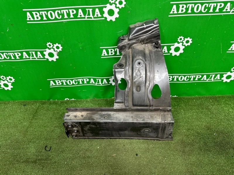 Лонжерон Mercedes Cla 2013-2019 A2466201900 W117, правый