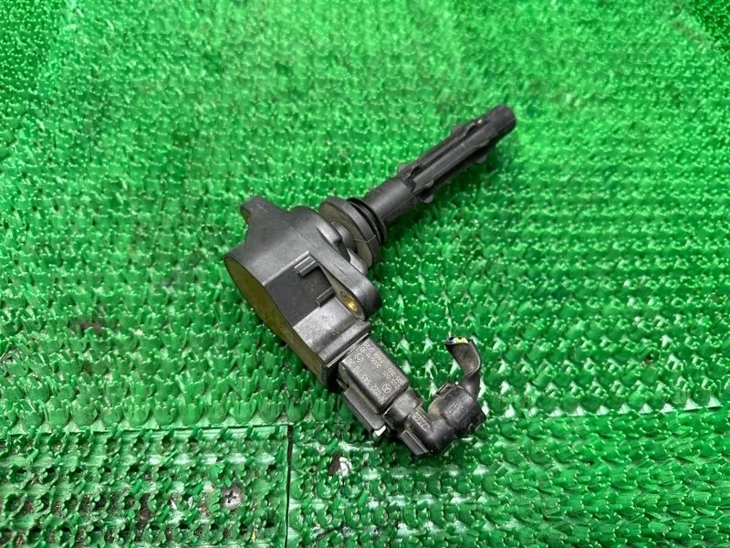 Катушка зажигания Mercedes 2002-2017 A0001502780