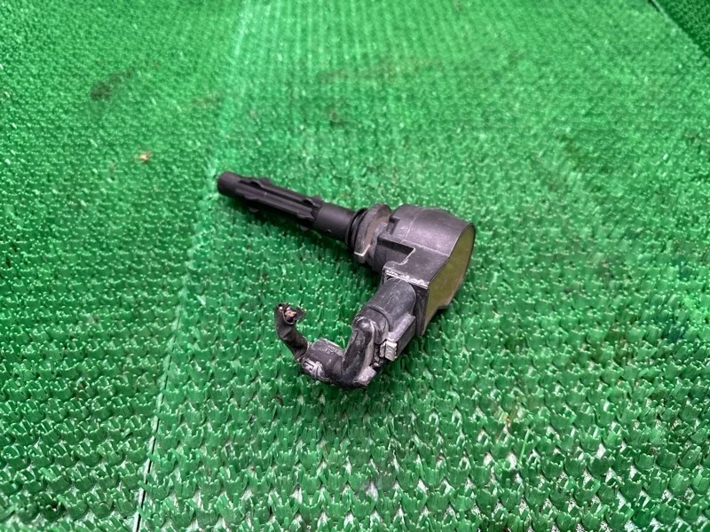 Катушка зажигания Mercedes 2002-2017 A0001502780