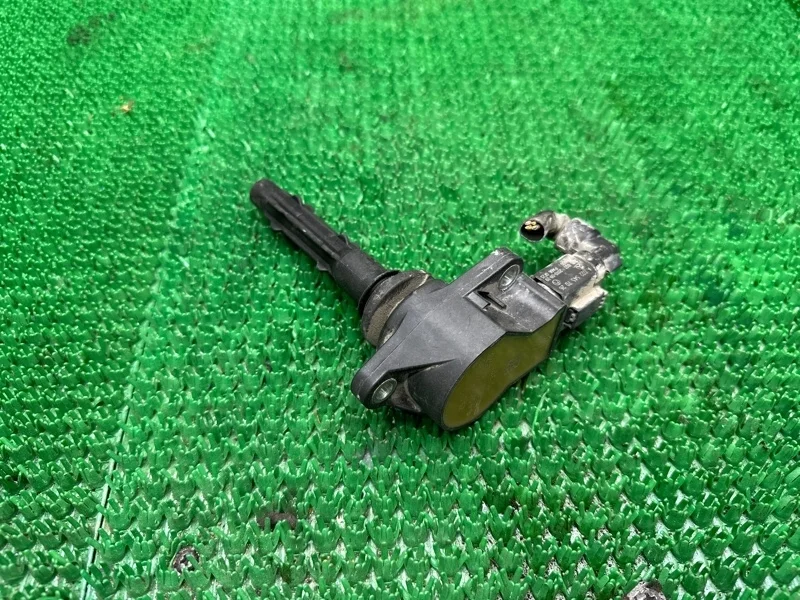 Катушка зажигания Mercedes 2002-2017 A0001502780