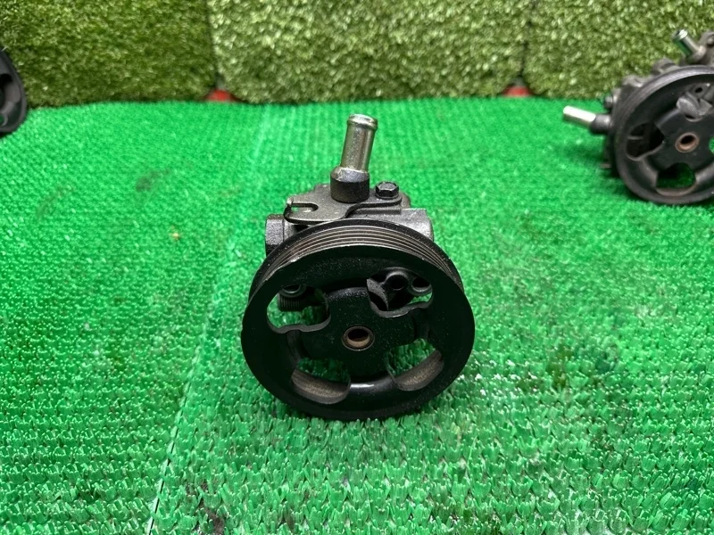 Насос ГУР Toyota 4431050070 3UZ FE