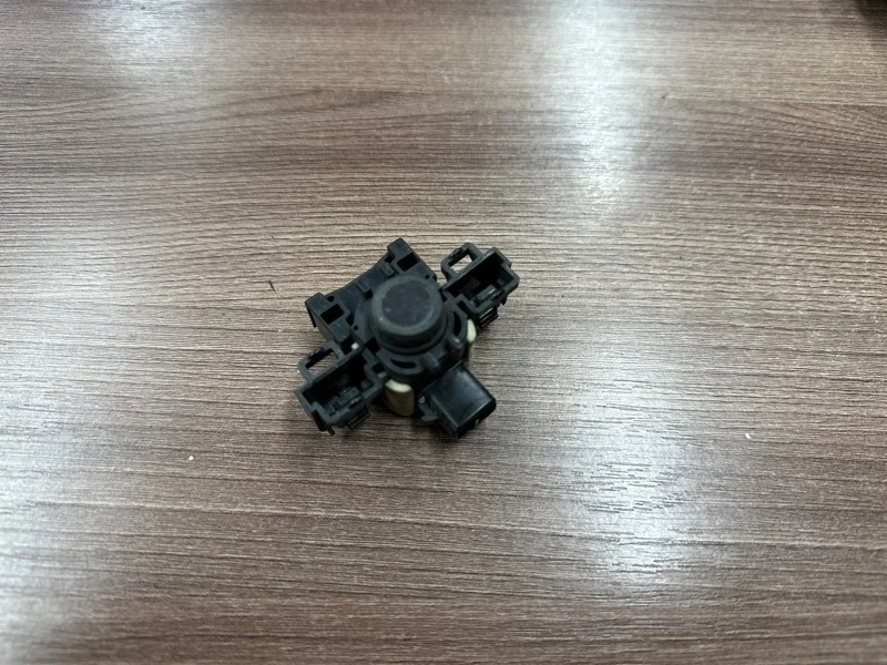 Парктроник Lexus Es 2012-2017 8934133200