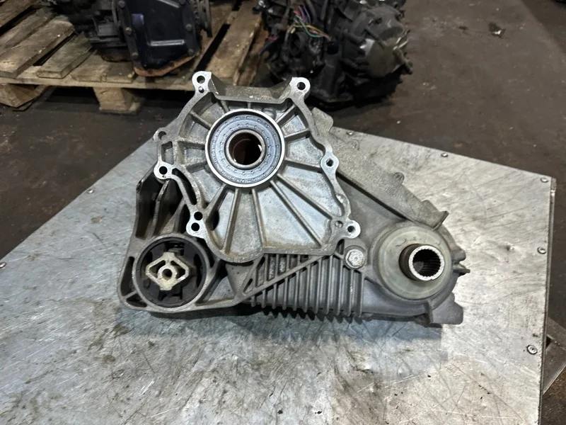 Раздаточная коробка Bmw X5 2003-2007 27107555297 E53