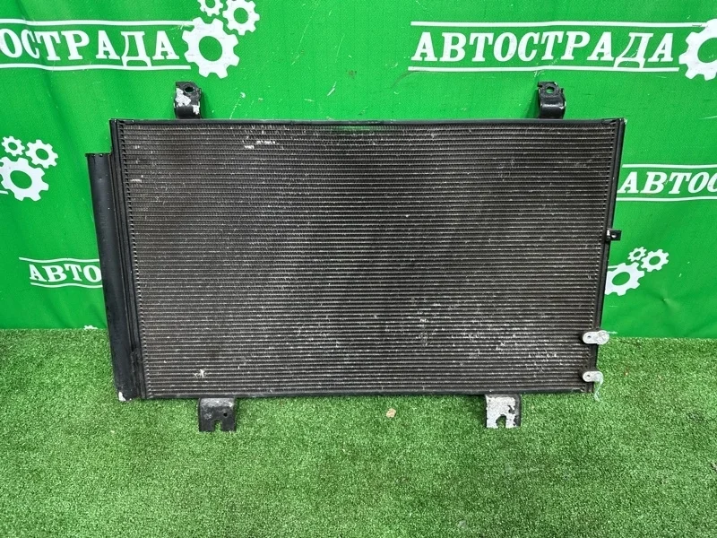 Радиатор кондиционера Lexus Gs 2012-2015 8846030B40