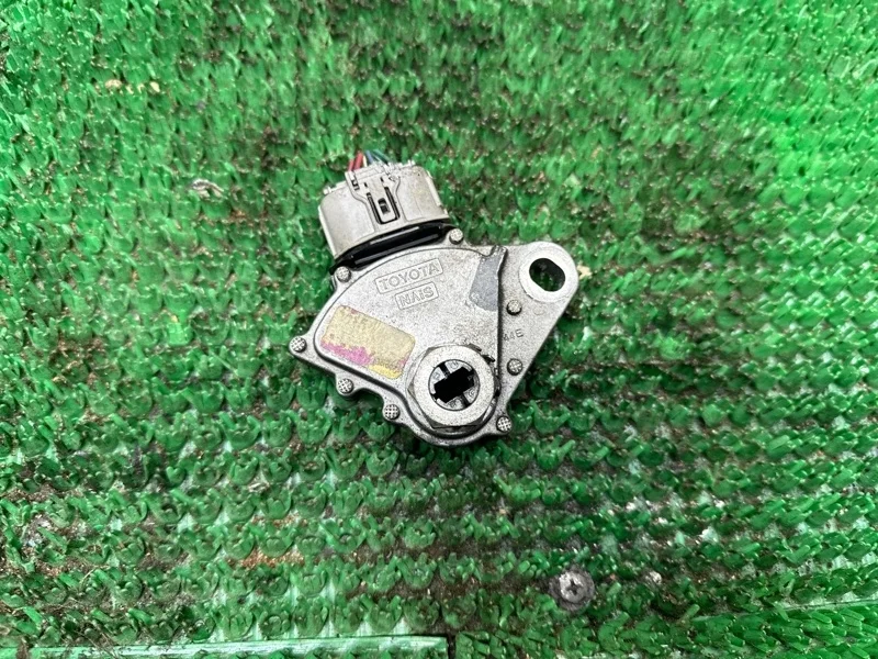 Позиционер АКПП Lexus Gs300 2005-2011 8454071010